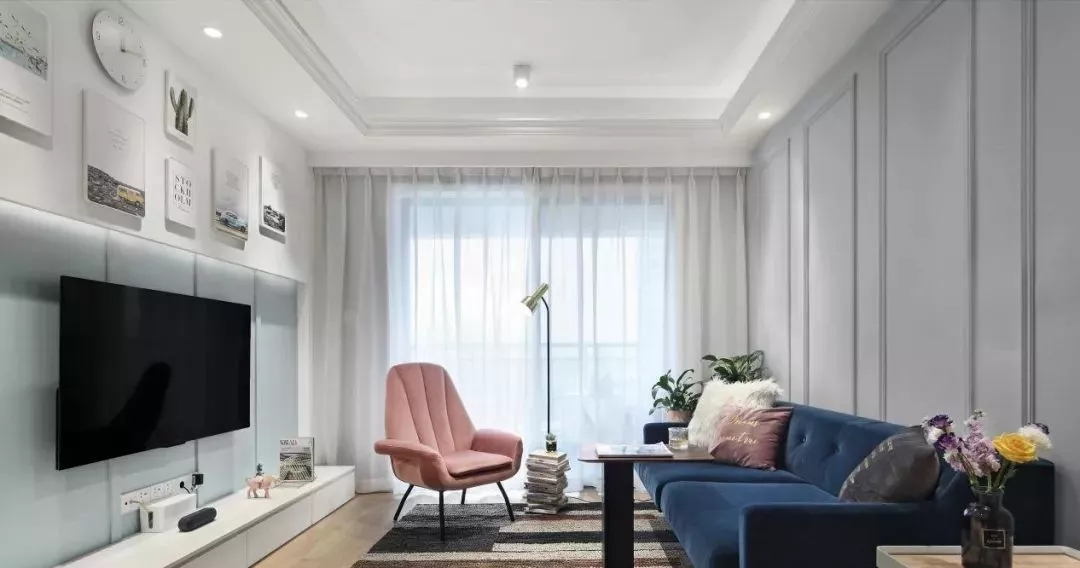 粉、白搭配的北歐風格，將女性化與時尚的完美結合！