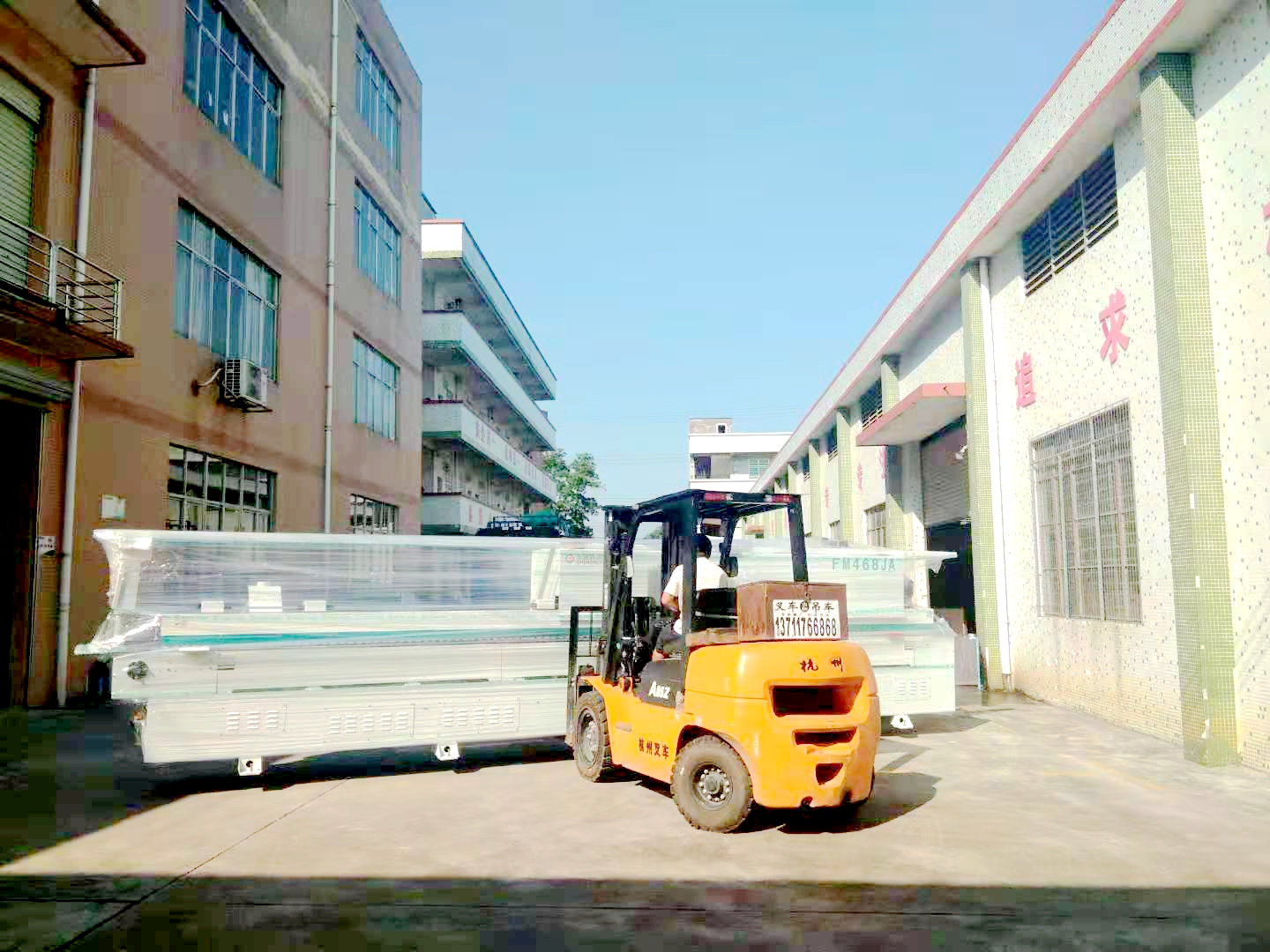 今（jīn）日頭（tóu）條|  拉（lā）斐爾新增一員，新機升級落地，品質更上一層樓！