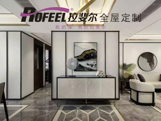 拉斐（fěi）爾家具 | 走廊玄關空間小？這（zhè）樣吊頂顯自然！