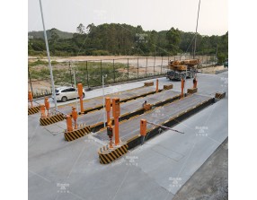 150噸（dūn）地磅